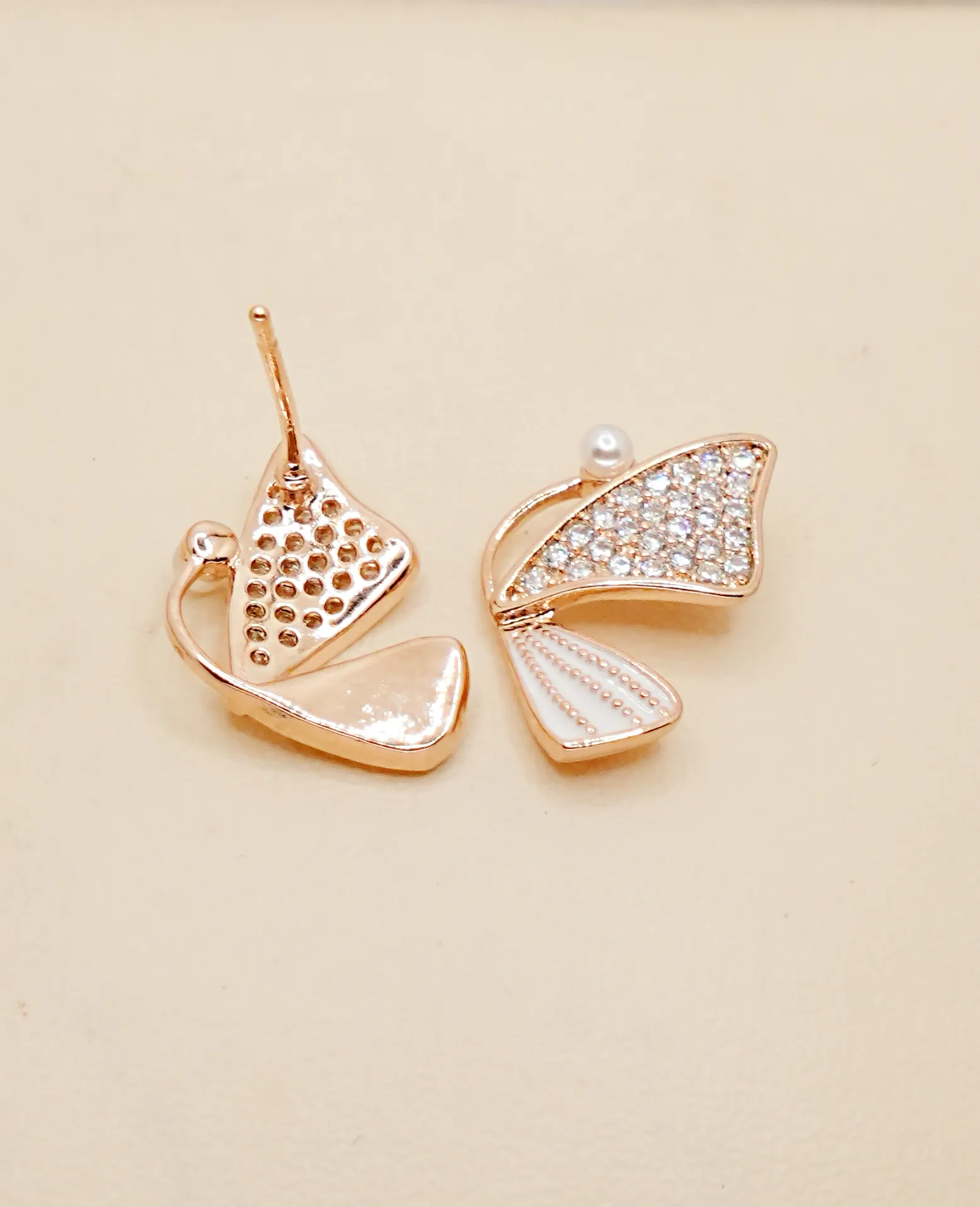 Delicate AD & Pearl Earrings – Timeless Elegance and Rose-gold Sparkle