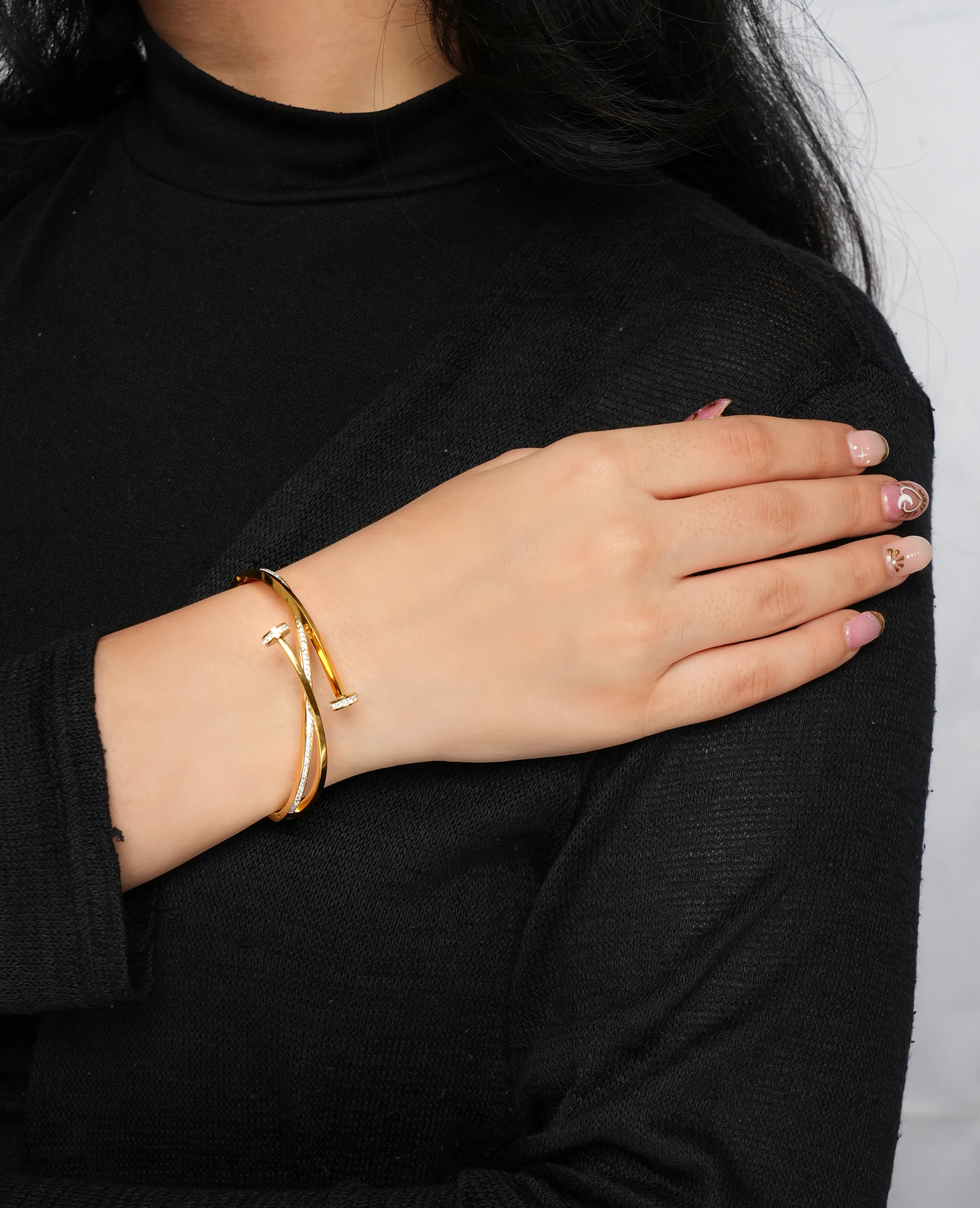 Gleaming Elegance: Dazzling AD Kada Bracelet with Luxurious Gold Finish