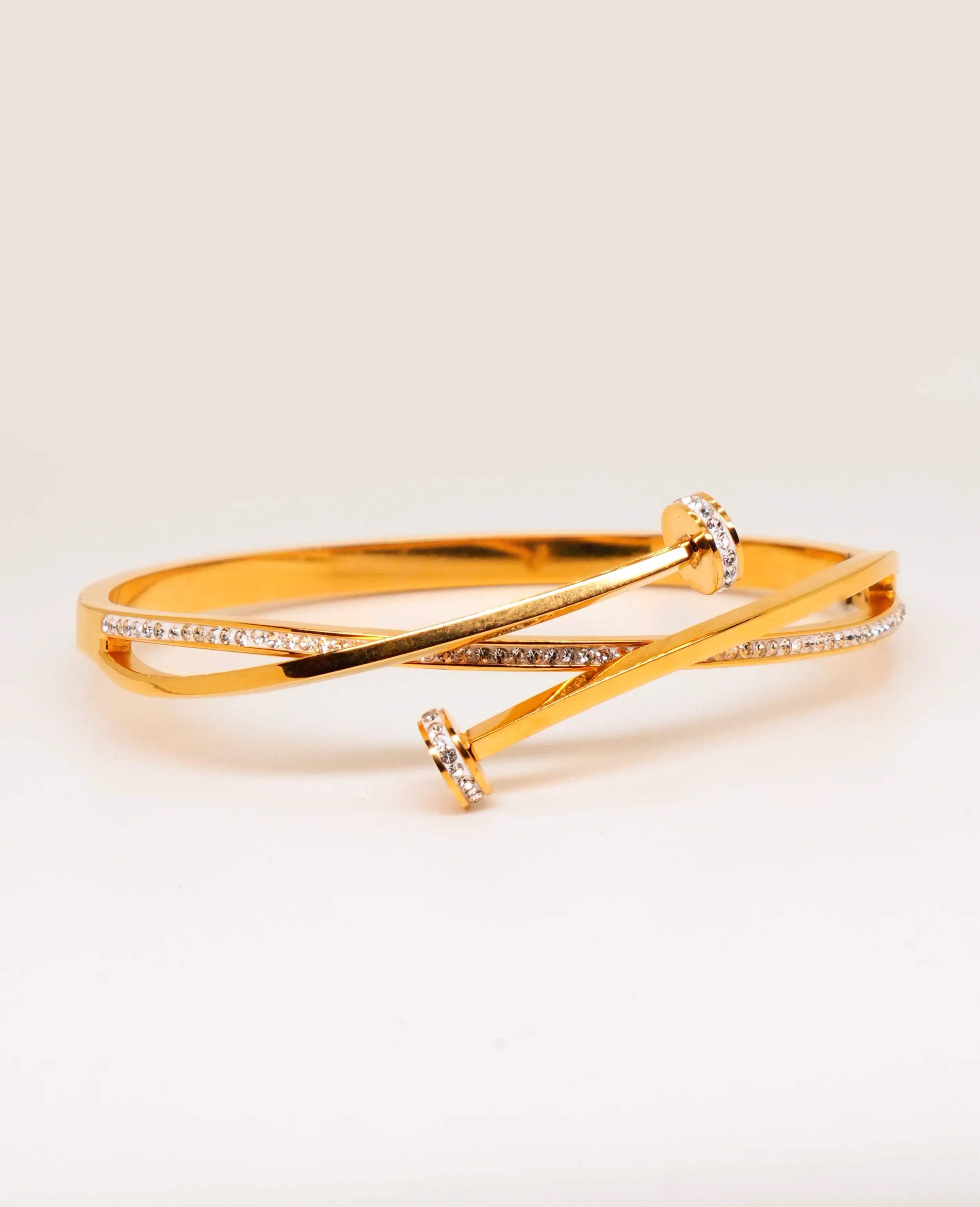 Gleaming Elegance: Dazzling AD Kada Bracelet with Luxurious Gold Finish