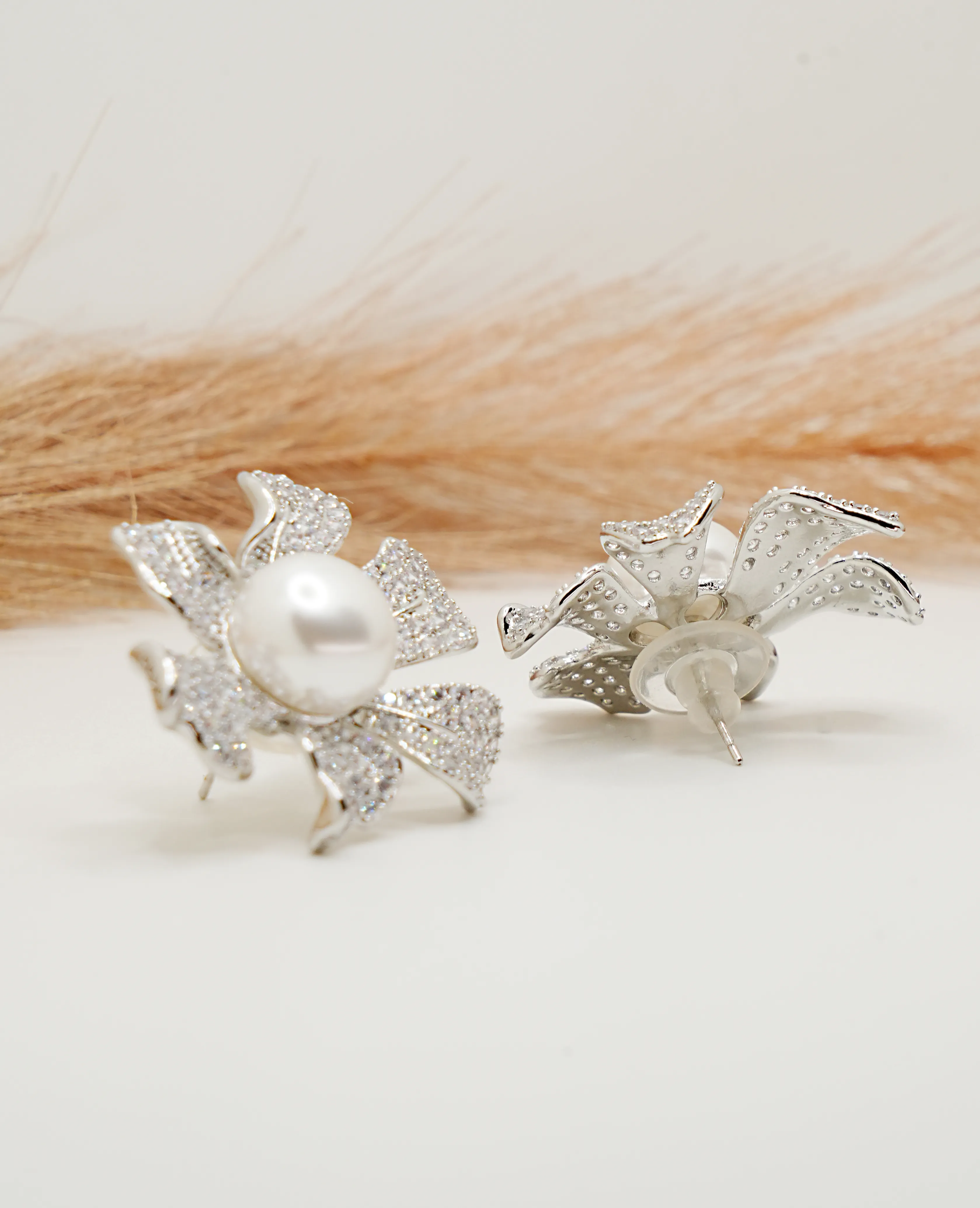 AD Pearl Flower-Shaped Earrings