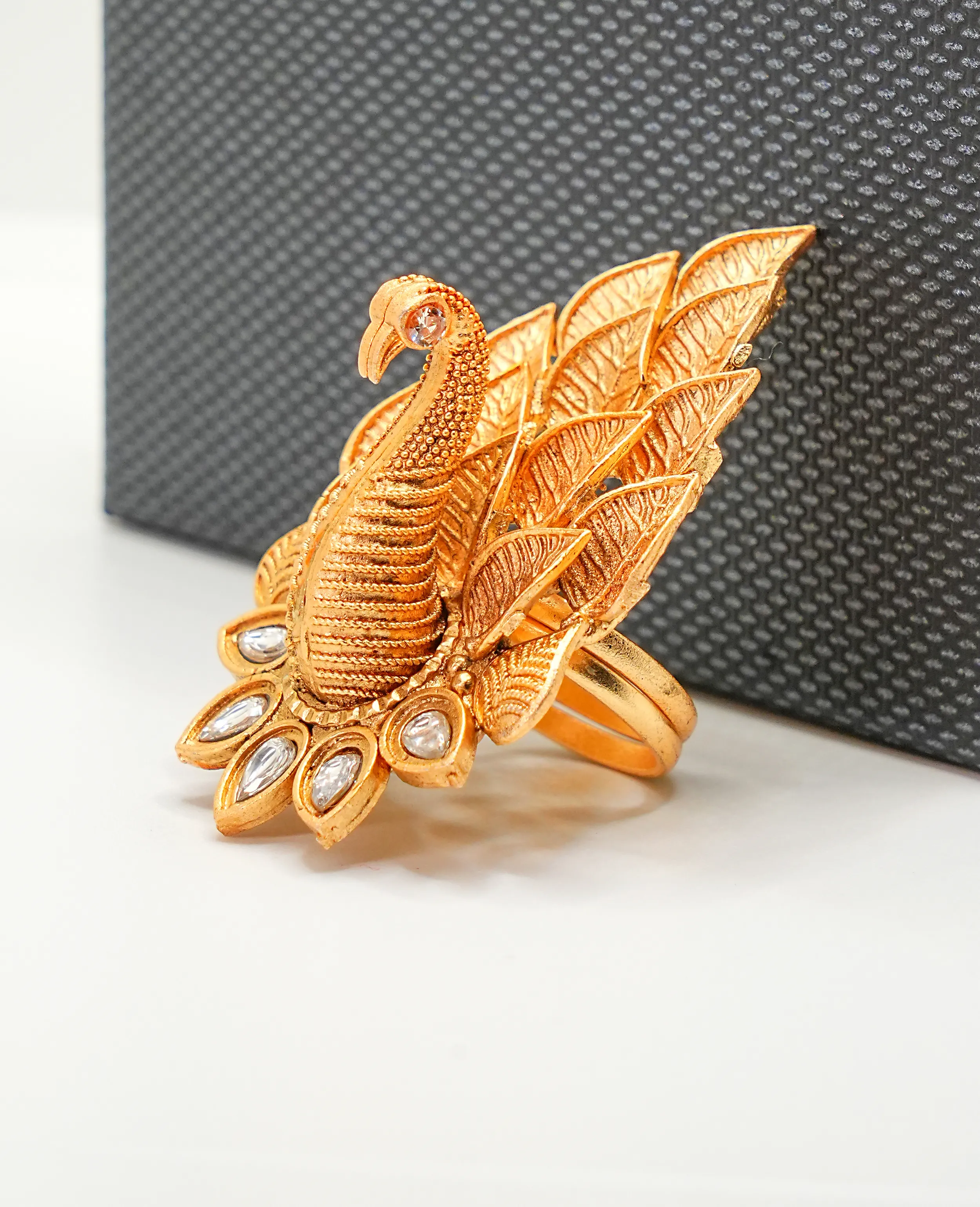 Gram Peacock-Inspired Finger Ring - 18K Gold Plated Elegance